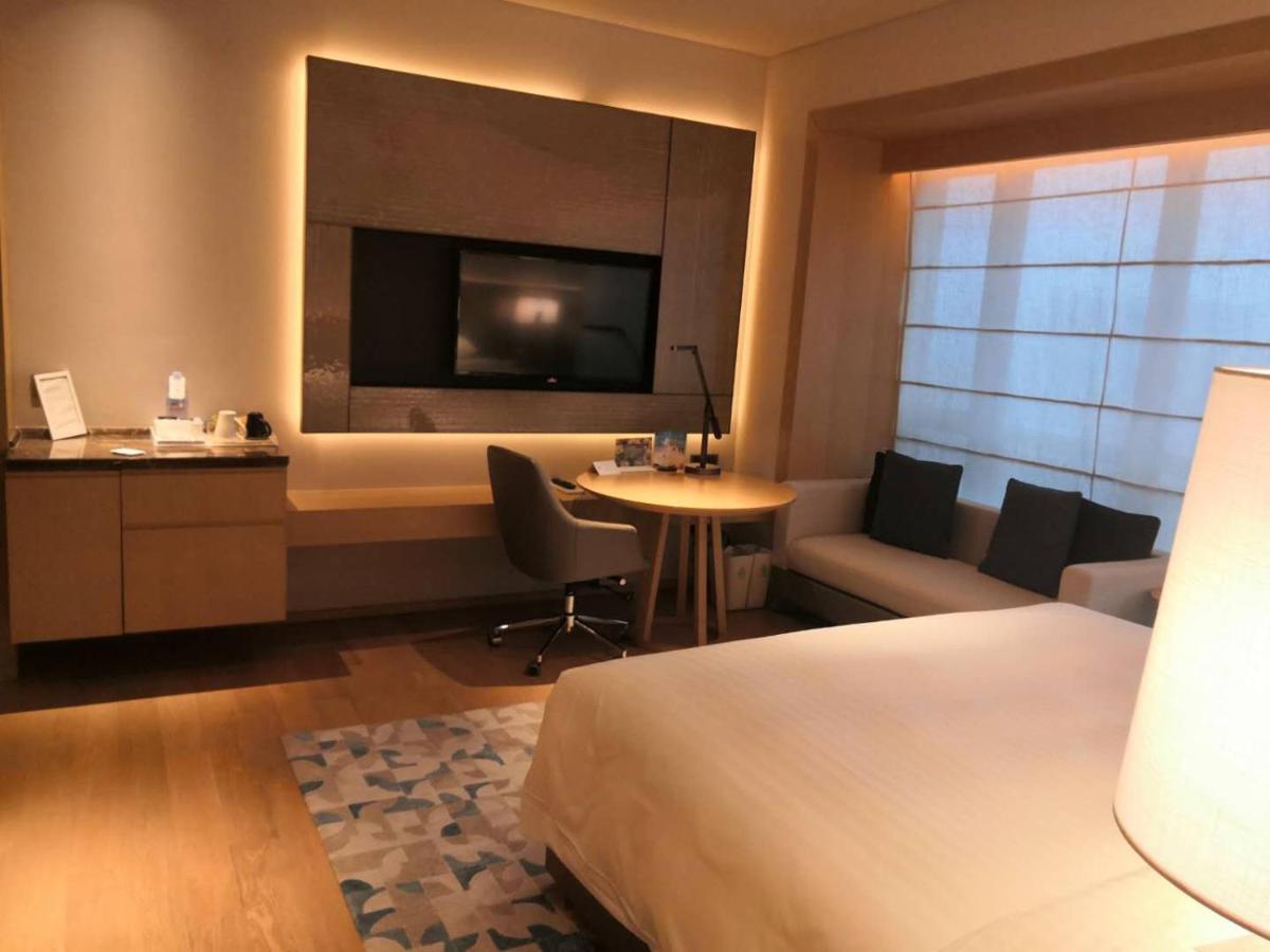 Courtyard By Marriott Shanghai Hongqiao Qingpu Bagian luar foto
