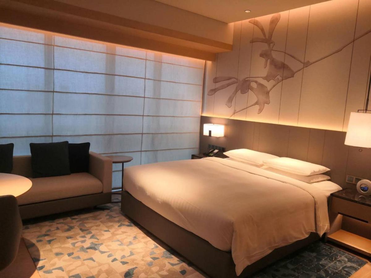 Courtyard By Marriott Shanghai Hongqiao Qingpu Bagian luar foto