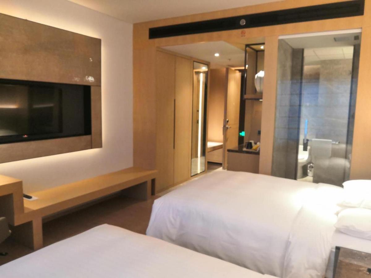 Courtyard By Marriott Shanghai Hongqiao Qingpu Bagian luar foto
