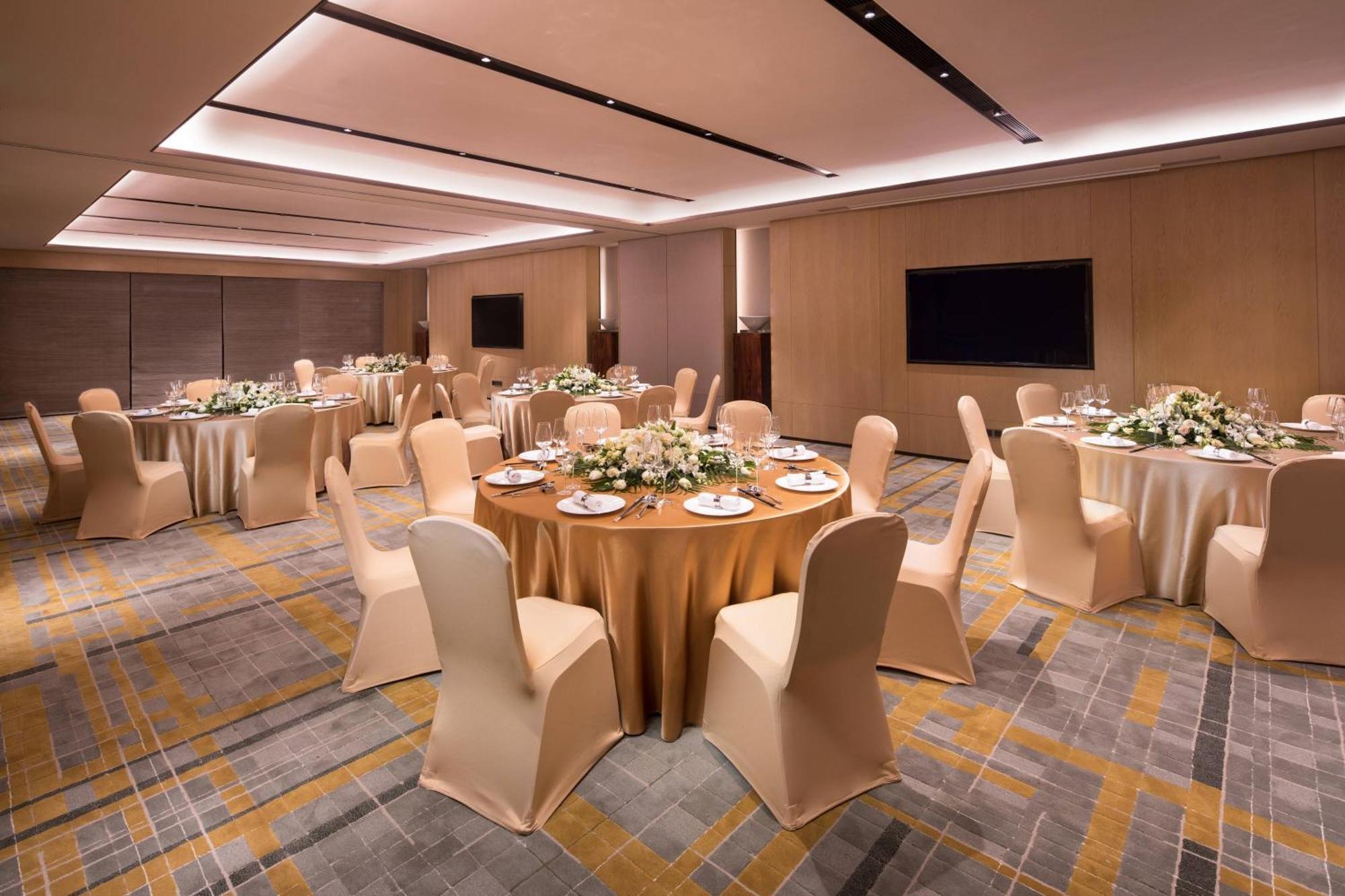 Courtyard By Marriott Shanghai Hongqiao Qingpu Bagian luar foto