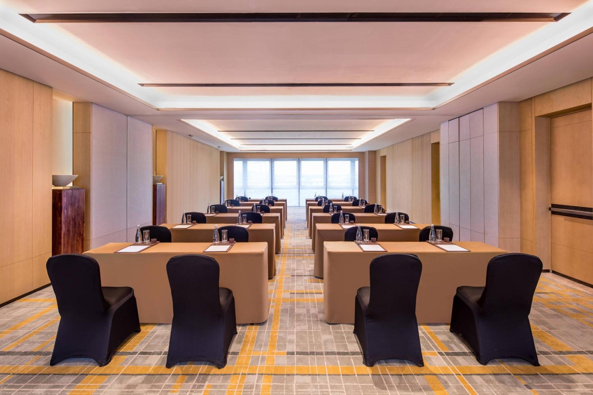 Courtyard By Marriott Shanghai Hongqiao Qingpu Bagian luar foto